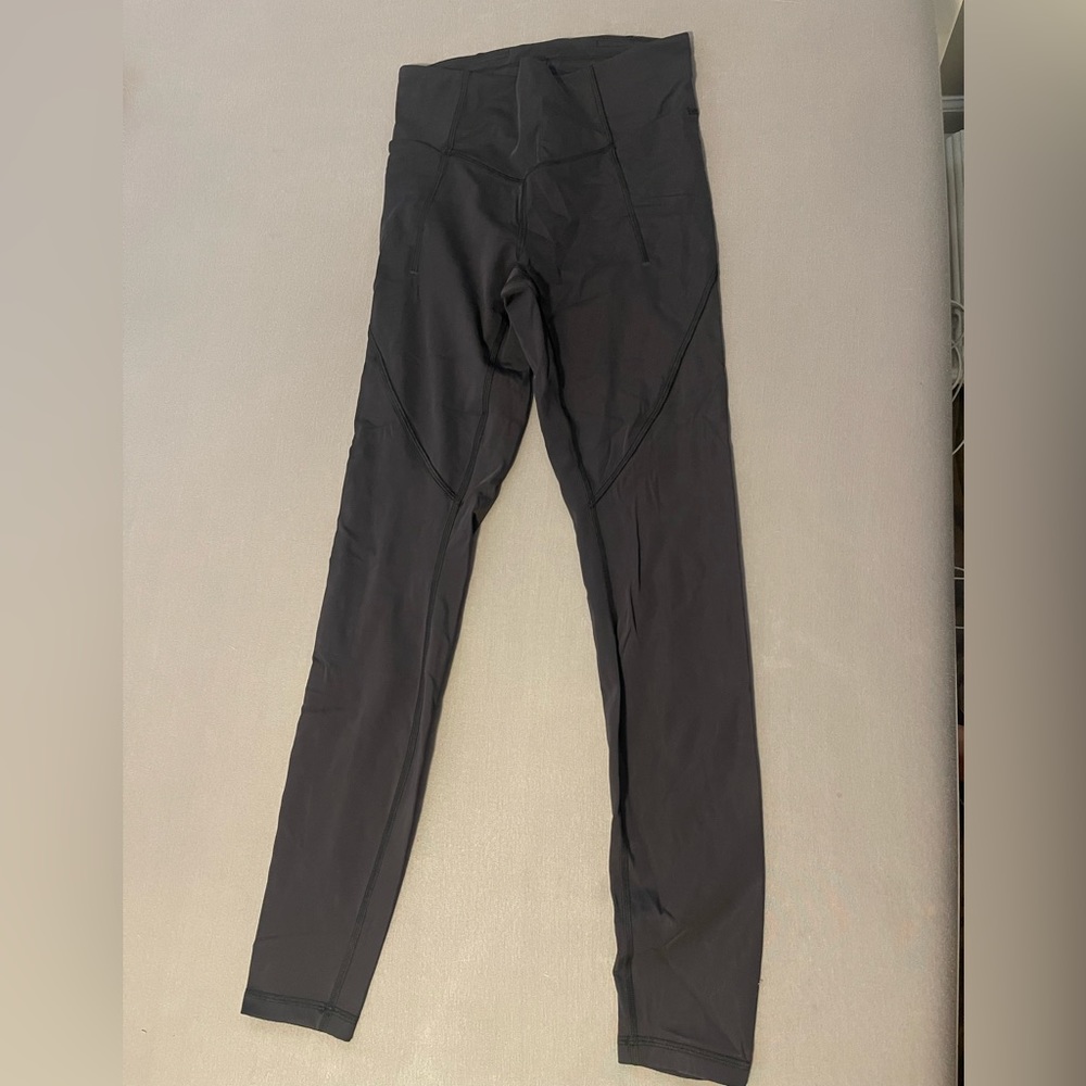 Lululemon size 6 black leggings. High rise.